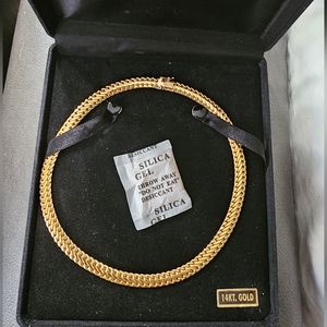 Beautiful New 14K Gold Plated Necklace